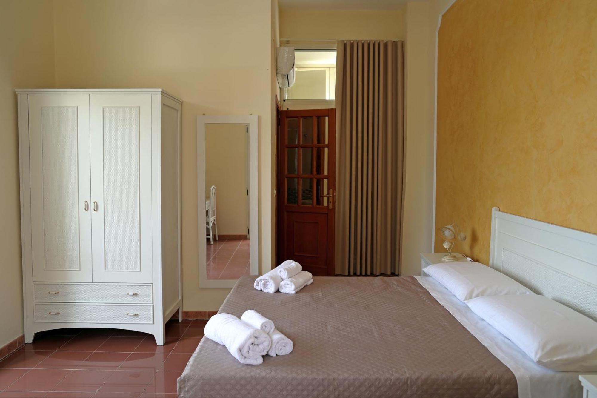 Hotel Della Piazza 피조 외부 사진